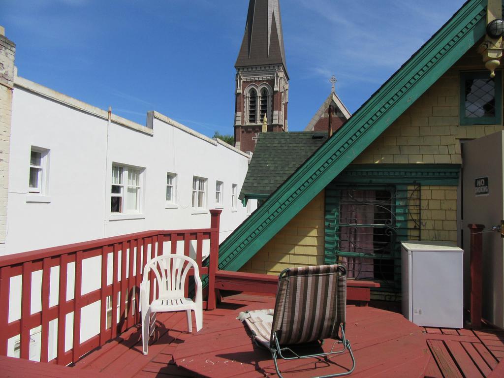 Turtle Hostel Victoria Exterior foto